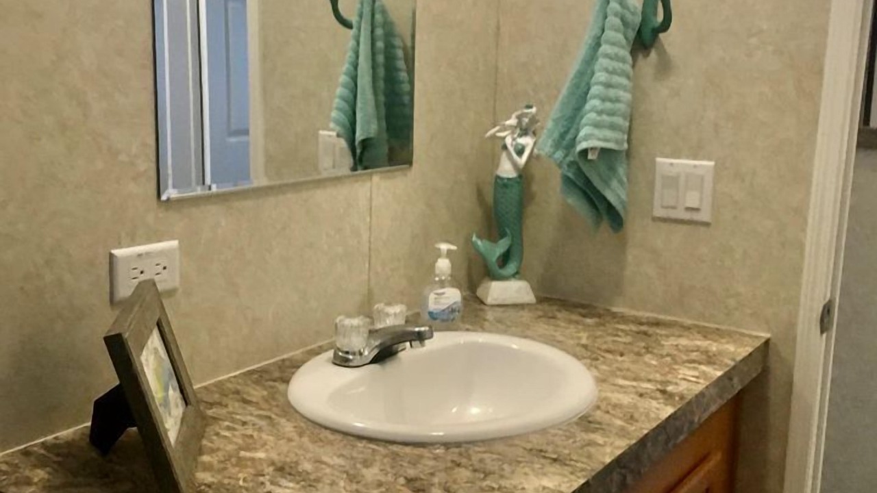 Photo of Bathroom in Survey Creek
