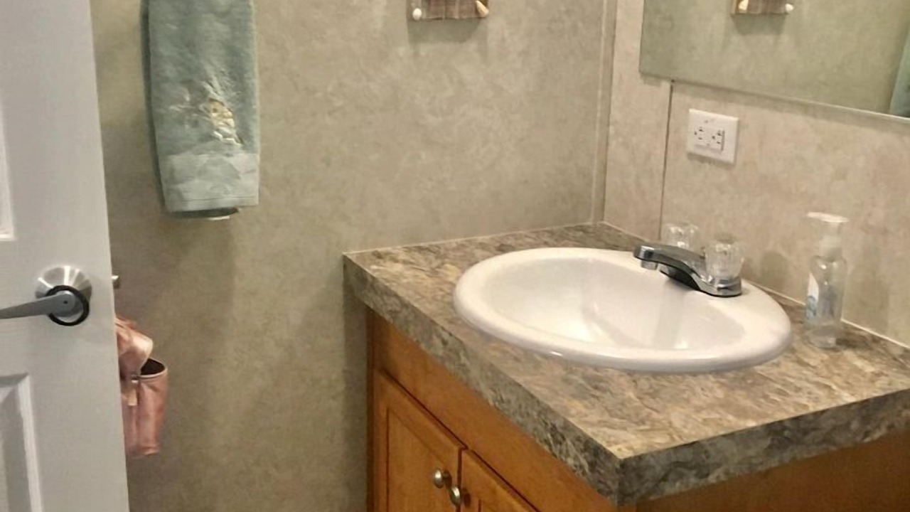 Photo of Bathroom in Survey Creek