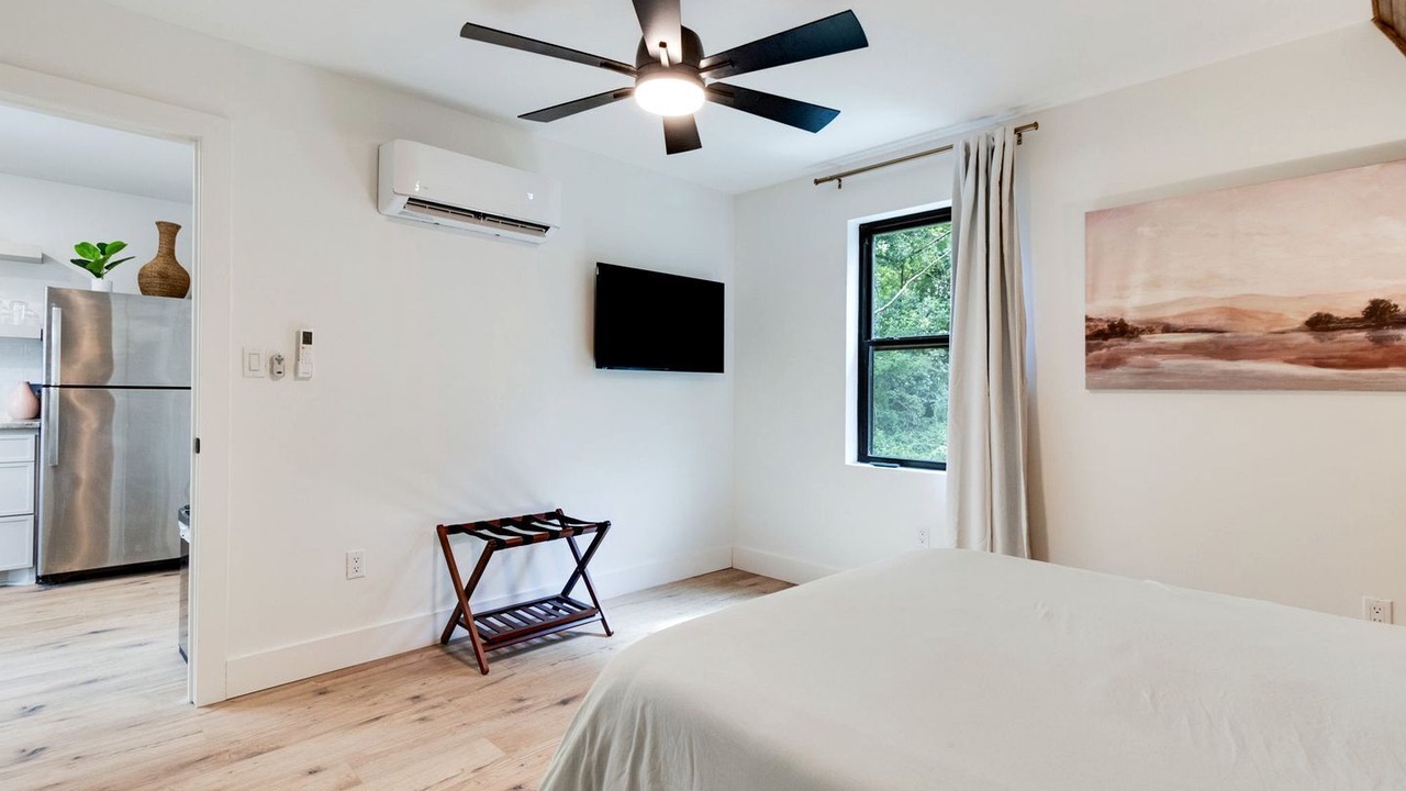 Photo of Bedroom in New Iberia