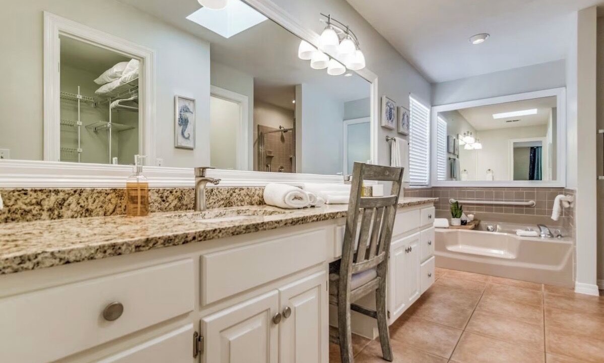 Photo of Bathroom in Ono Island