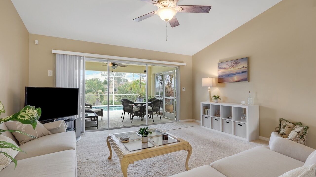 Photo of Livingroom in Diplomat