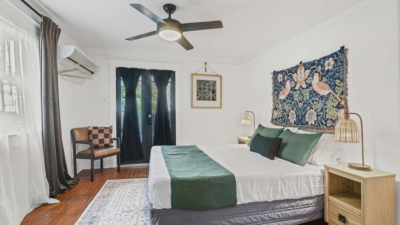 Photo of Bedroom in Mid-City District