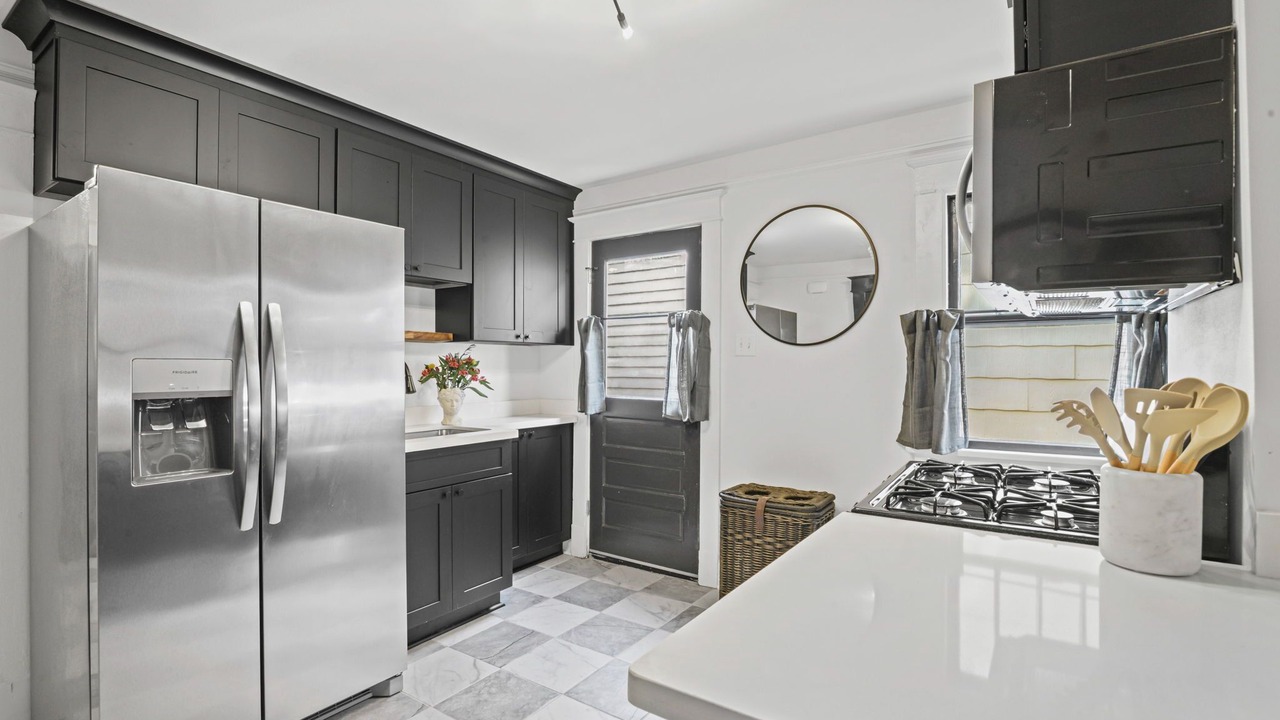 Photo of Kitchen in Mid-City District