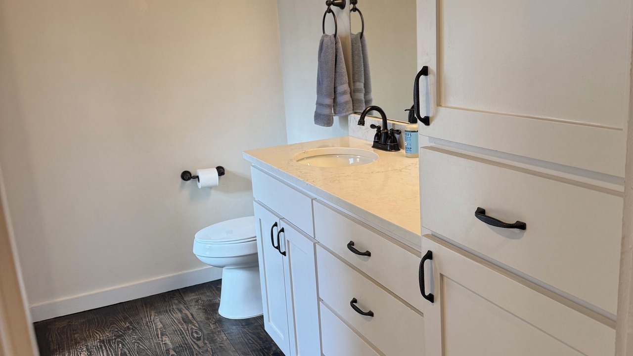 Photo of Bathroom in Sulphur Springs