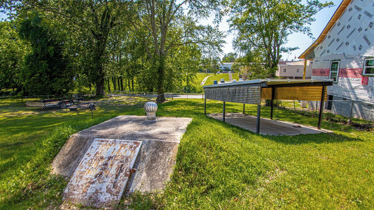 Photo of Outdoor in Benton