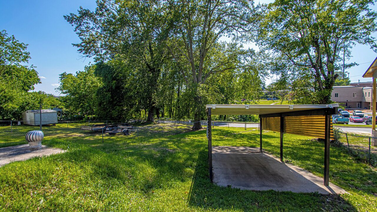 Photo of Outdoor in Benton