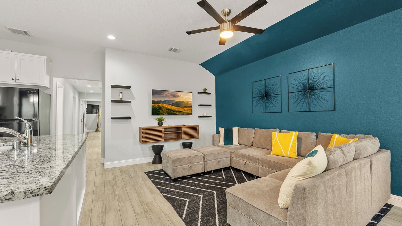 Photo of Livingroom in OST - South Union