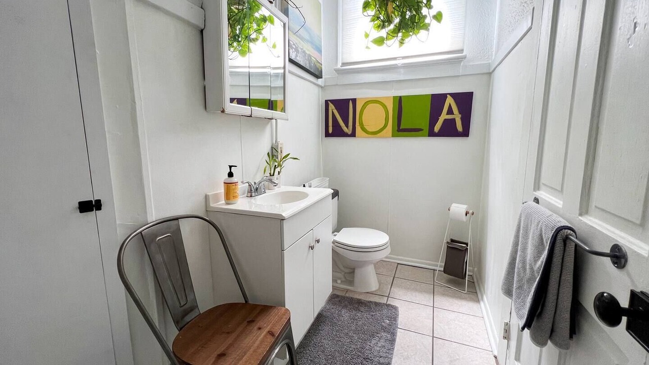 Photo of Bathroom in Algiers Point