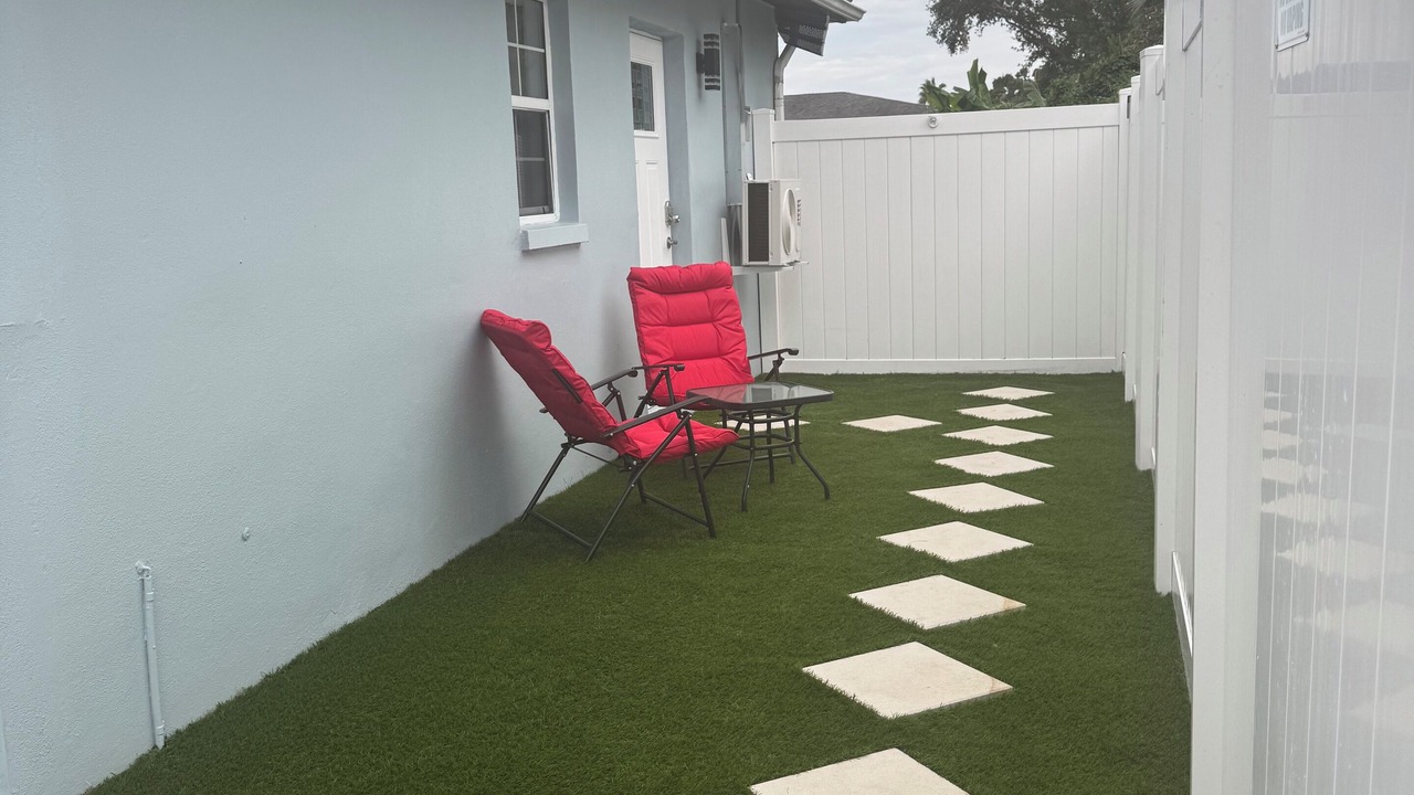 Photo of Patio Balcony in Bay Crest Park