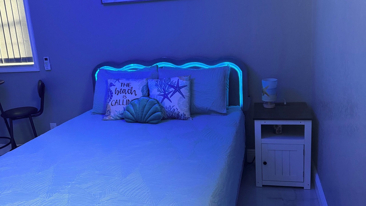 Photo of Bedroom in Bay Crest Park