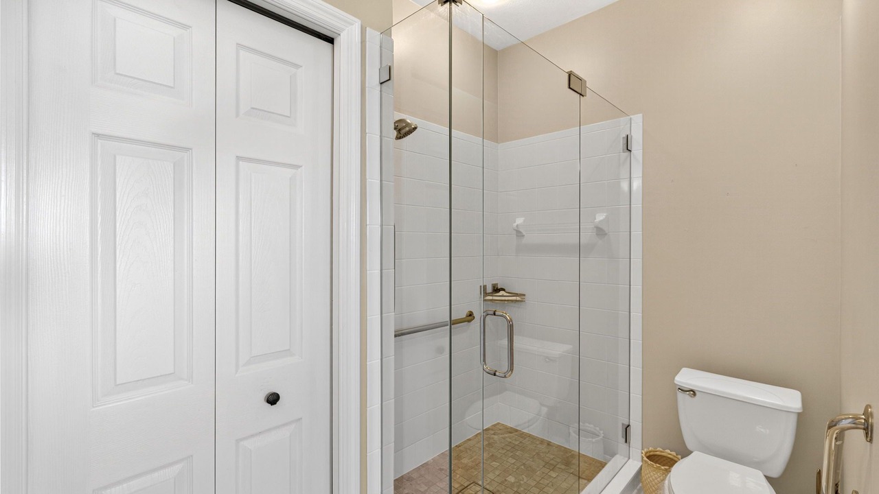 Photo of Bathroom in Tropical Cove