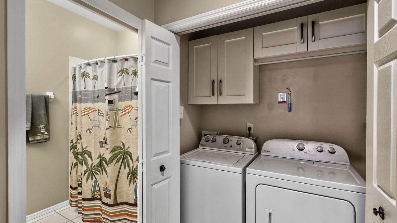 Photo of Bathroom in Tropical Cove