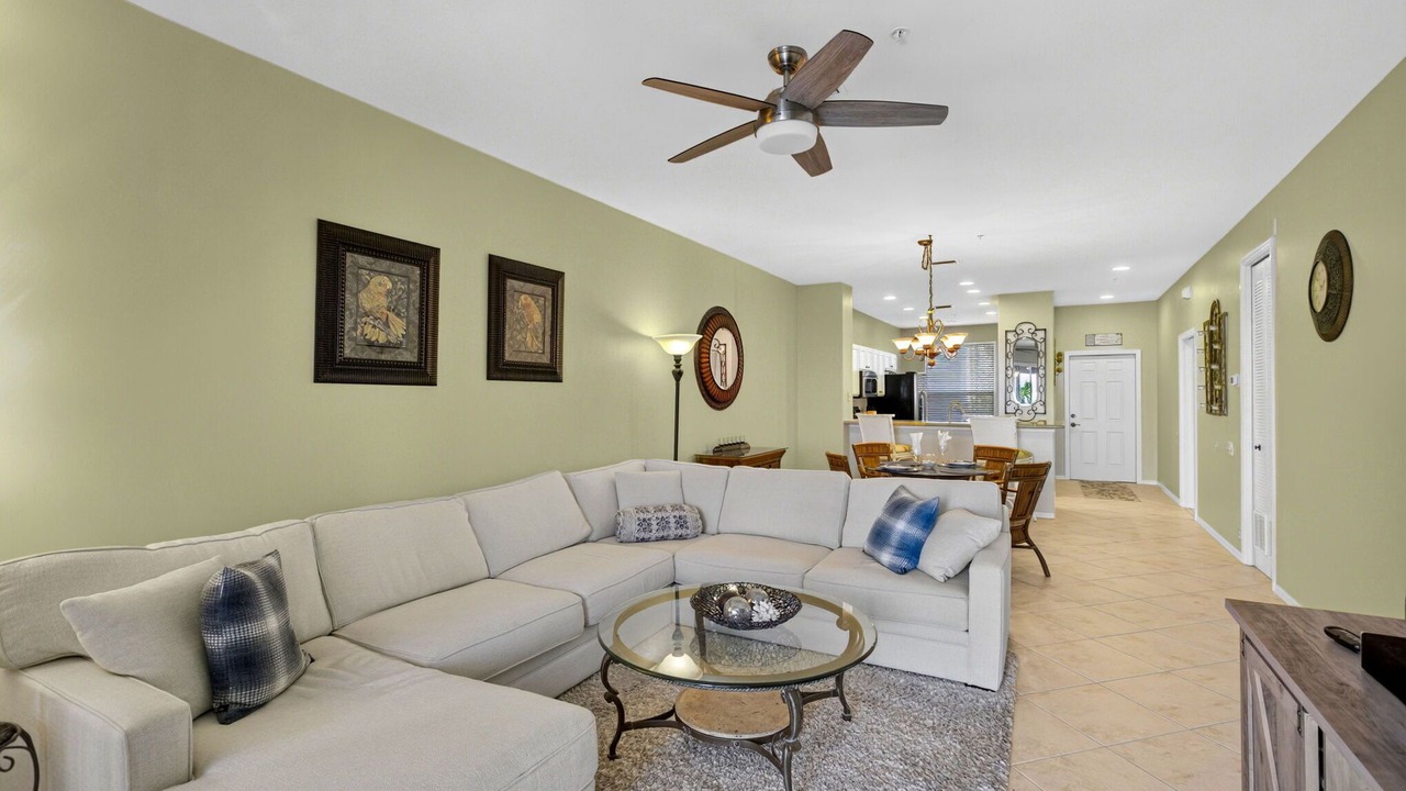 Photo of Livingroom in Tropical Cove