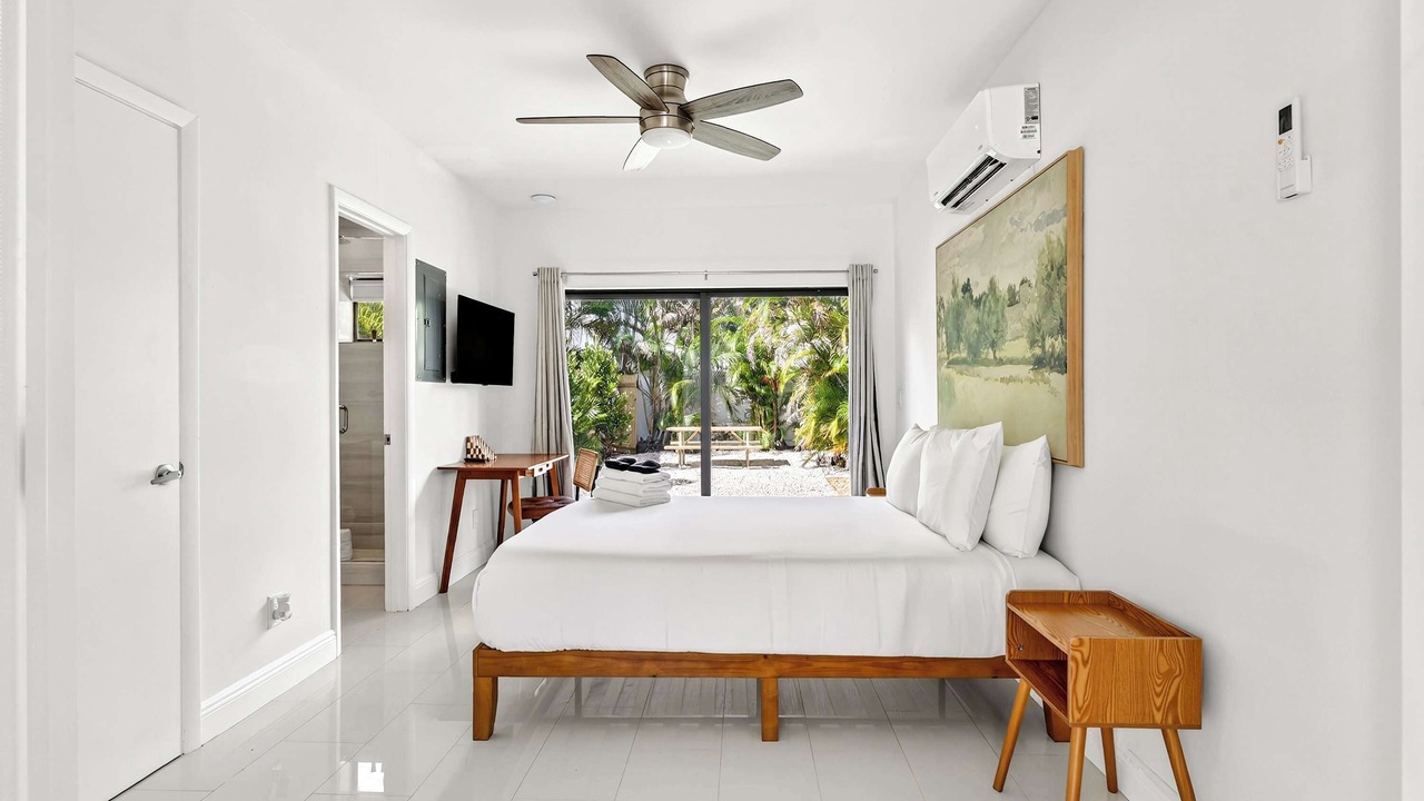 Photo of Bedroom in Beverly Heights
