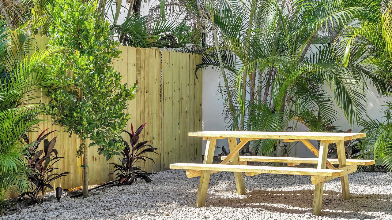Photo of Outdoor in Beverly Heights