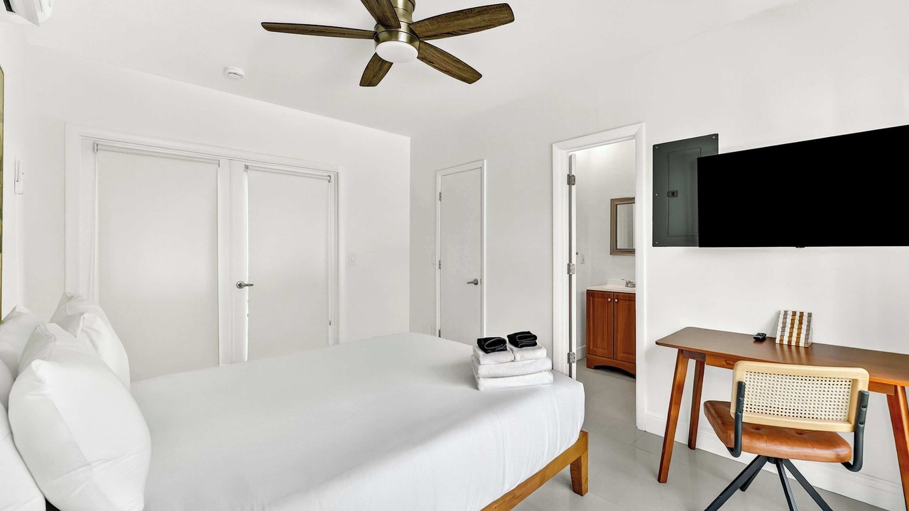 Photo of Bedroom in Beverly Heights