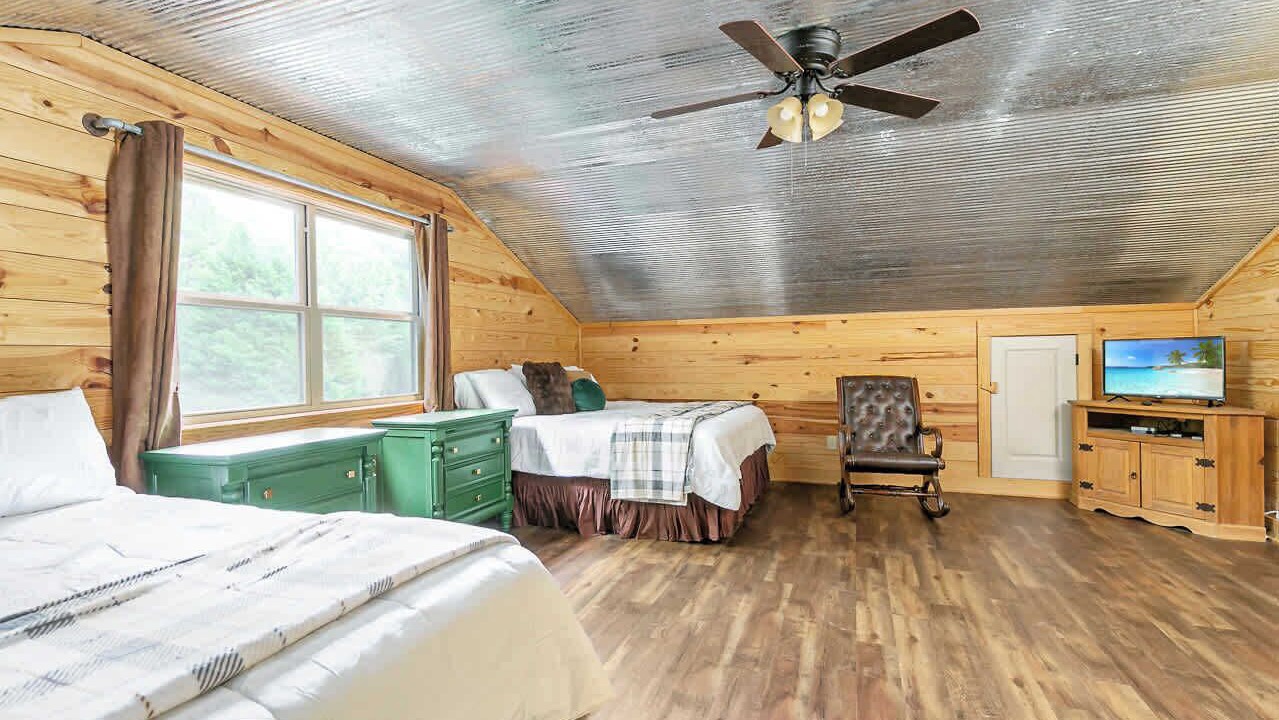 Photo of Bedroom in Homer