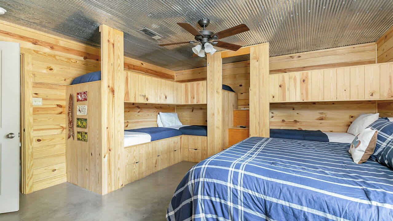 Photo of Bedroom in Homer