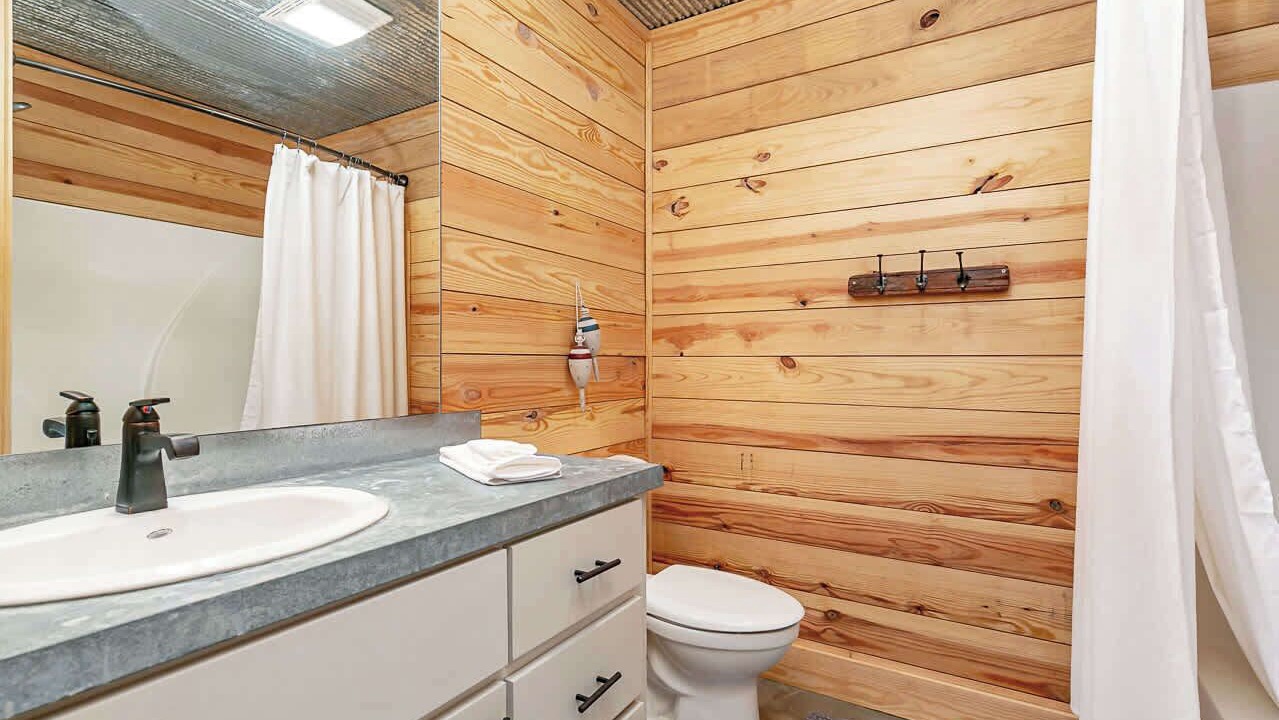 Photo of Bathroom in Homer