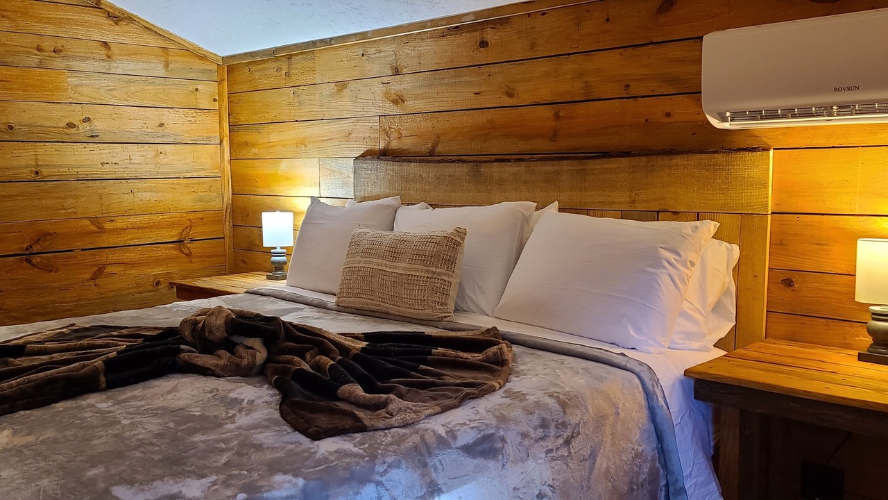 Photo of Bedroom in Mineola