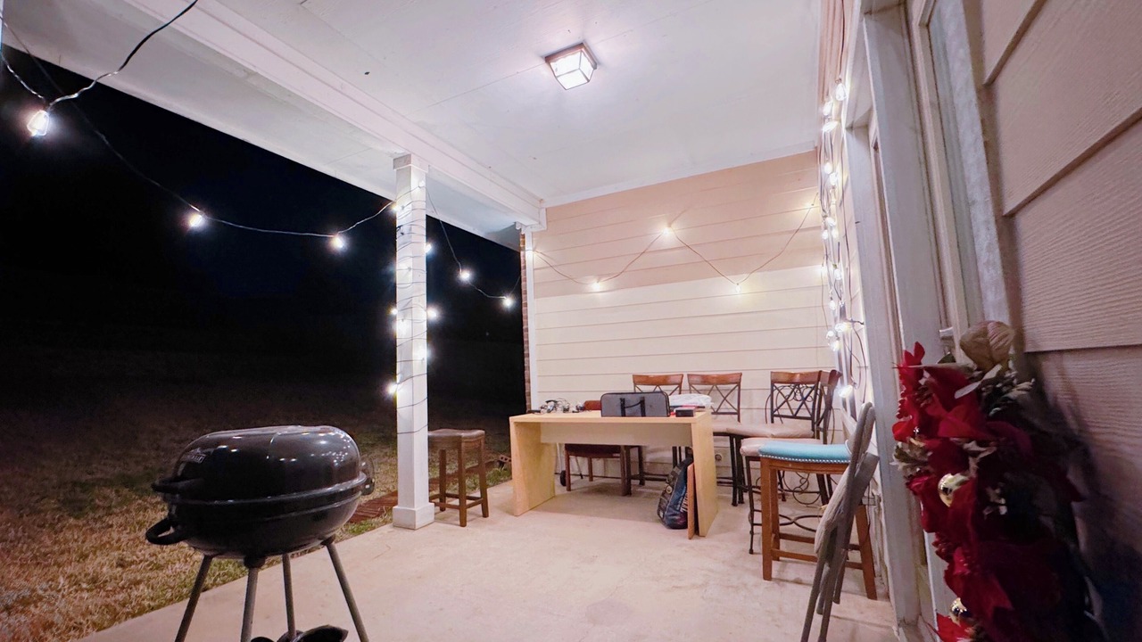 Photo of Patio Balcony in Grand Prairie