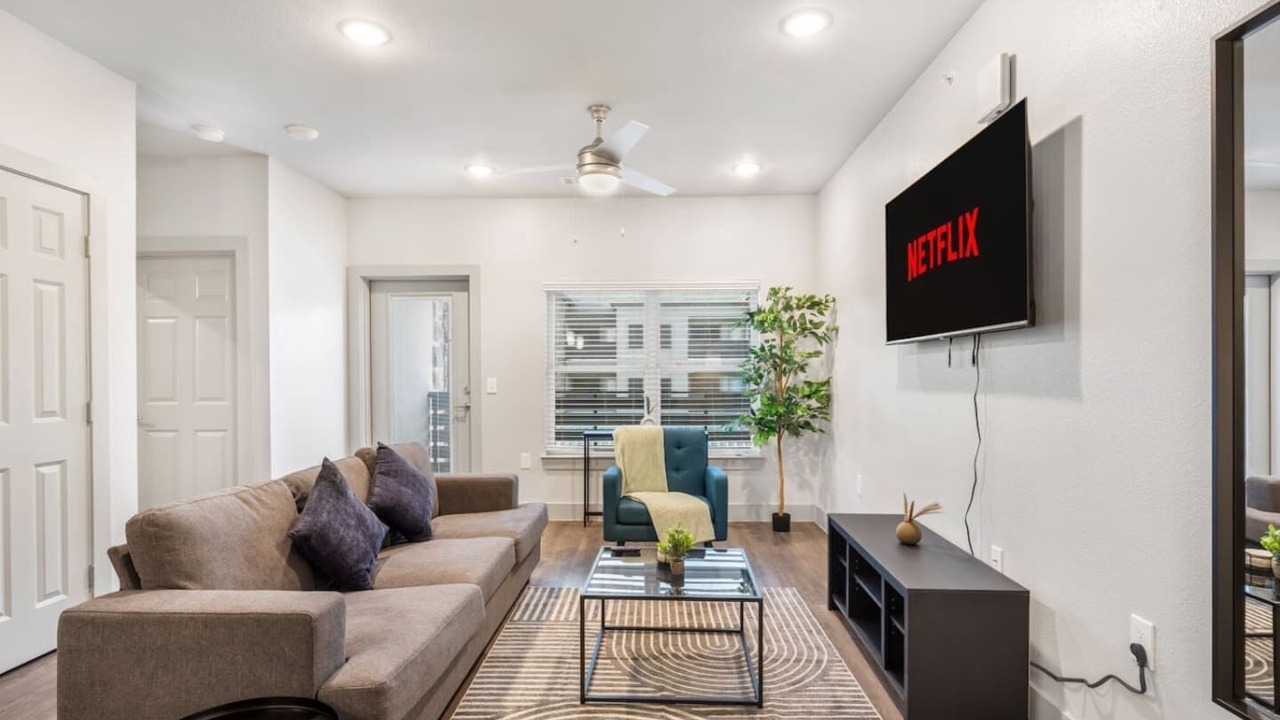 Photo of Livingroom in Grand Prairie