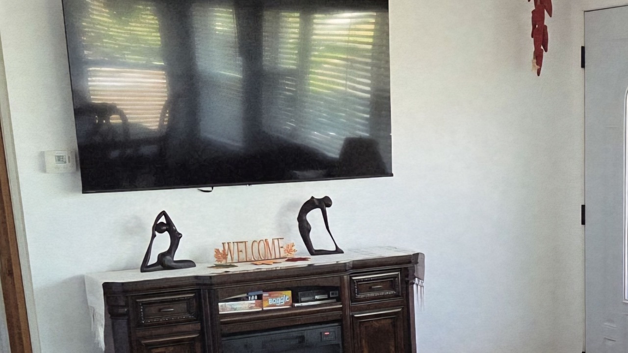 Photo of Livingroom in Disston Heights