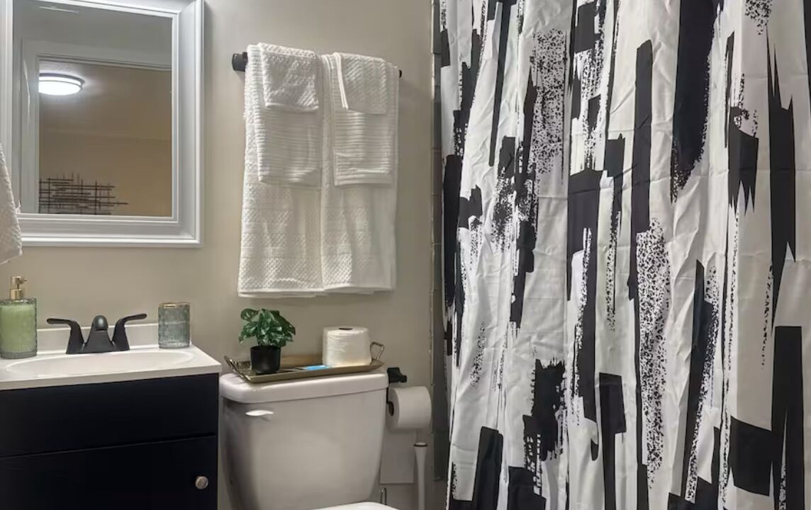 Photo of Bathroom in Fondren