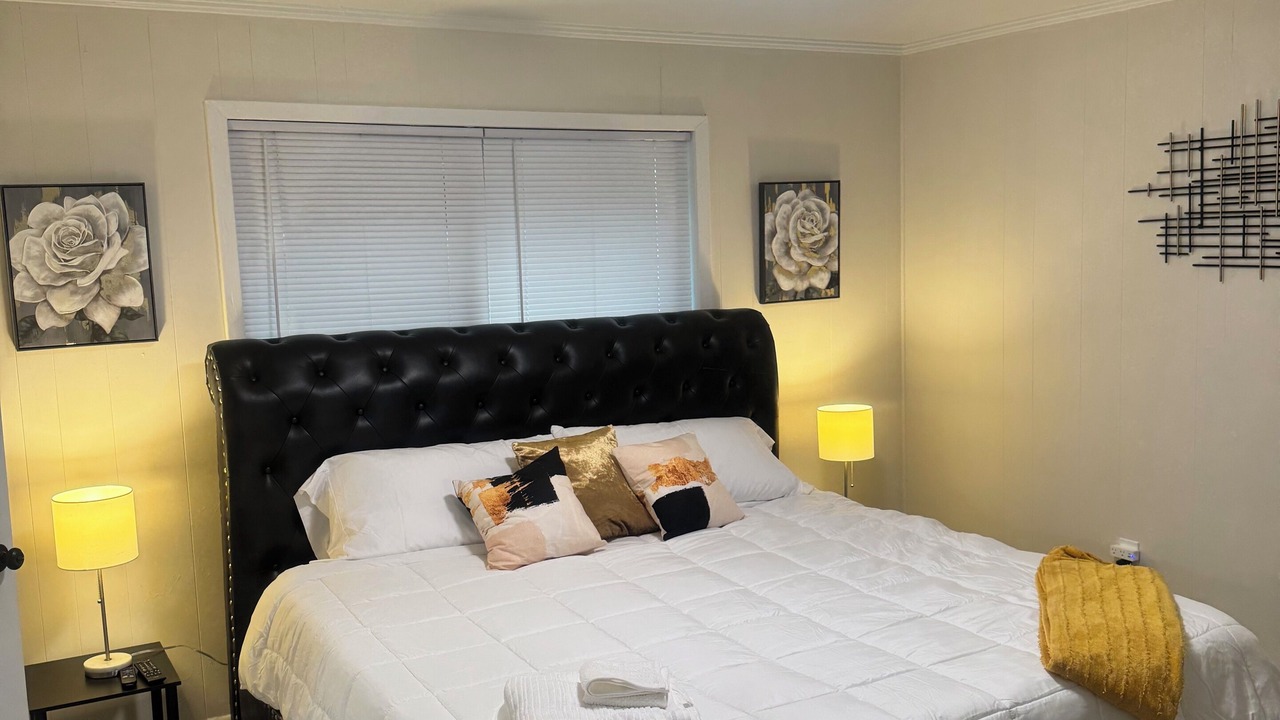 Photo of Bedroom in Fondren