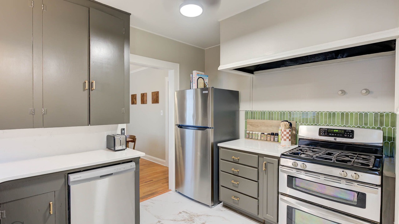 Photo of Kitchen in Highland Historic District