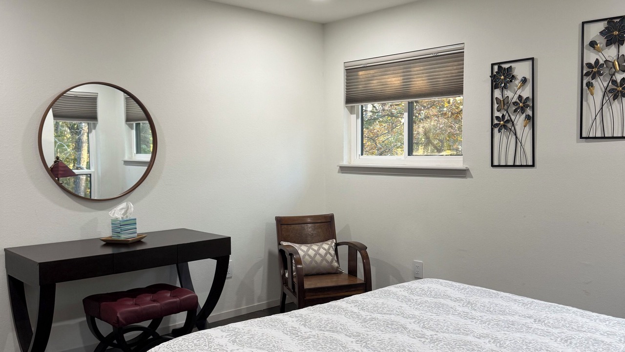 Photo of Bedroom in Holly Lake Ranch