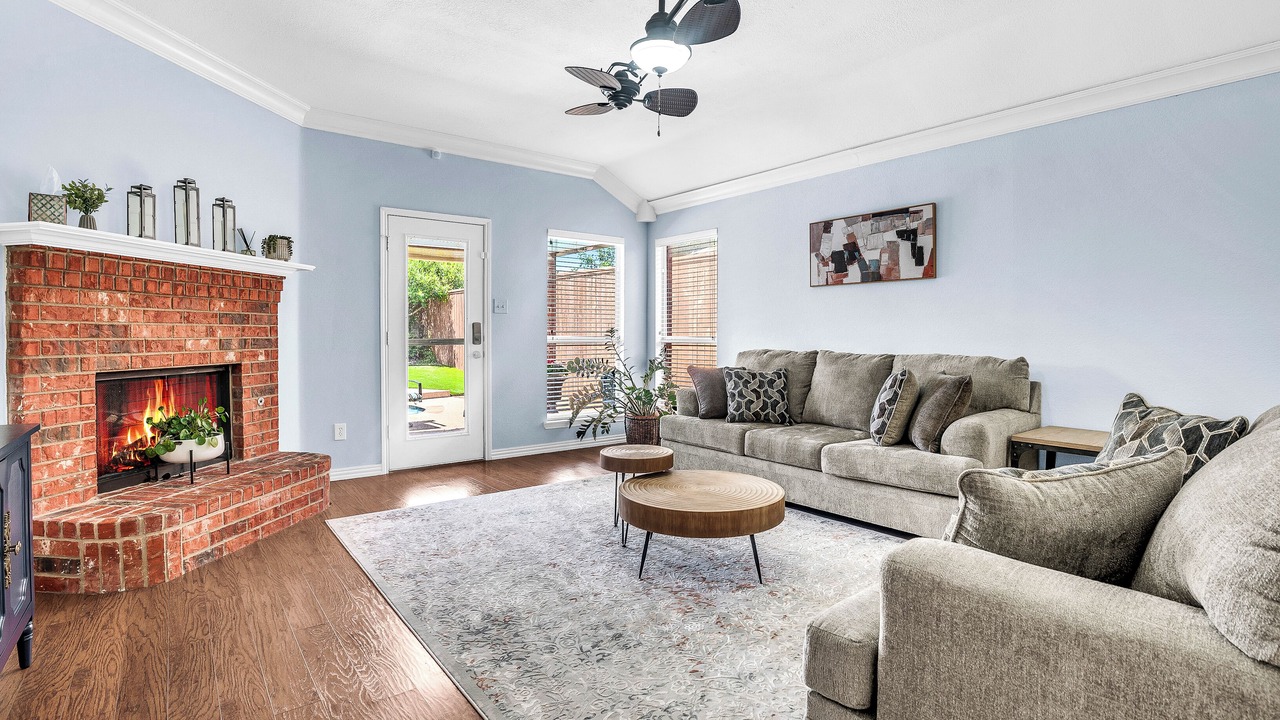 Photo of Livingroom in Murphy