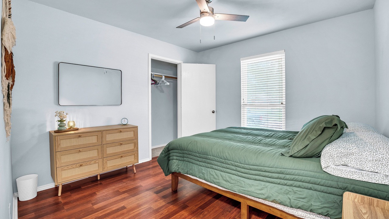 Photo of Bedroom in Murphy