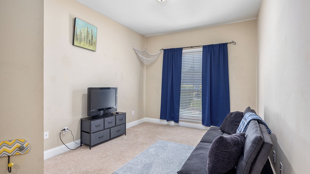 Photo of Livingroom in Prairieville