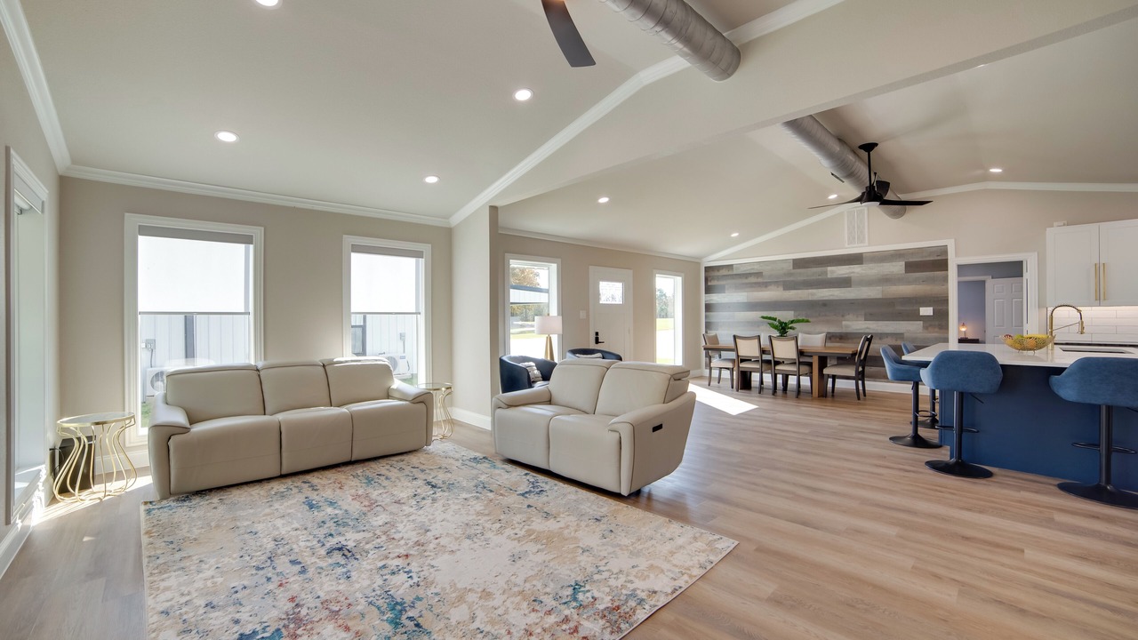Photo of Livingroom in Emory