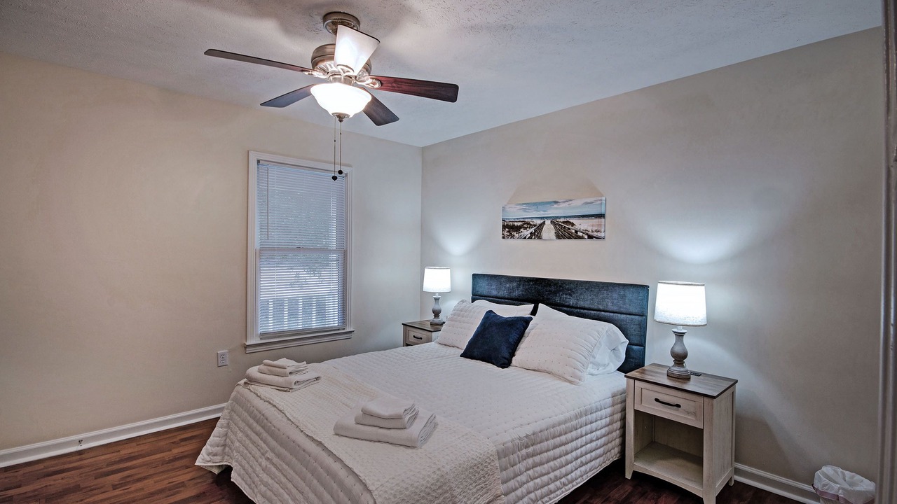 Photo of Bedroom in Tougaloo