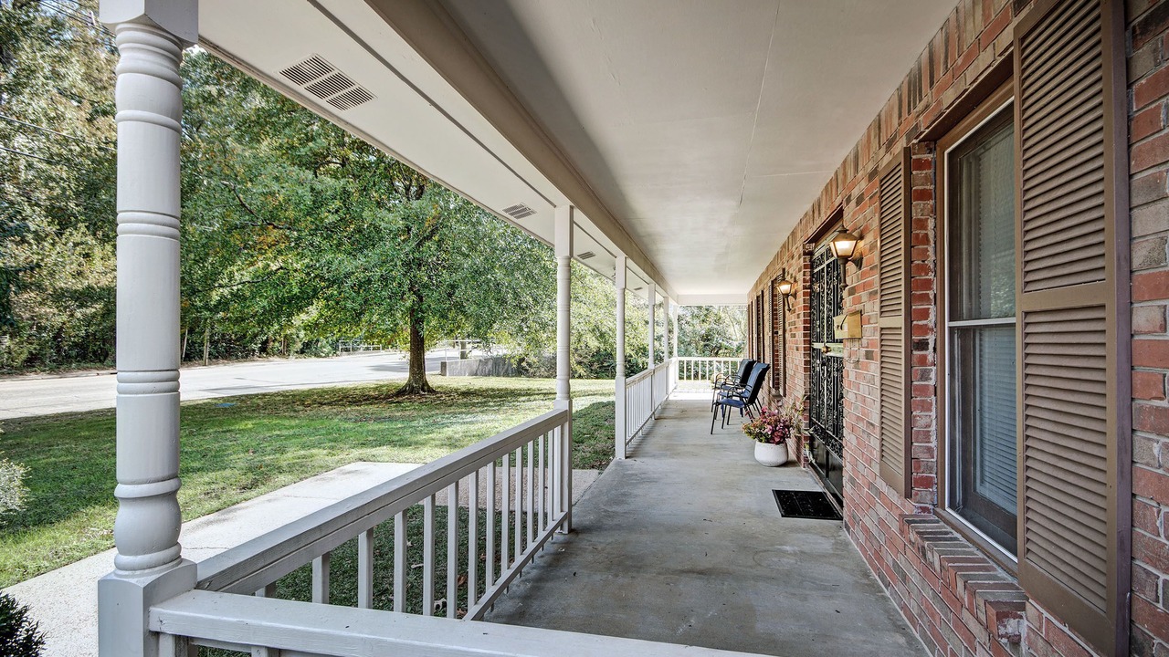 Photo of Patio Balcony in Tougaloo