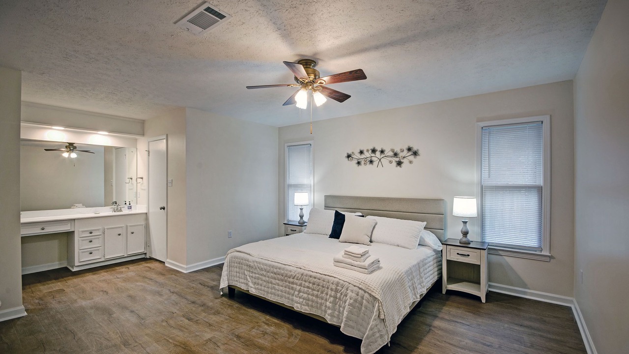 Photo of Bedroom in Tougaloo
