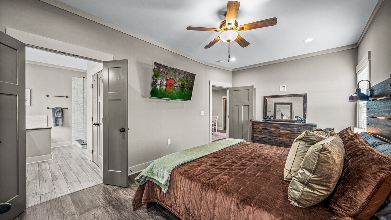 Photo of Bedroom in Rainsville