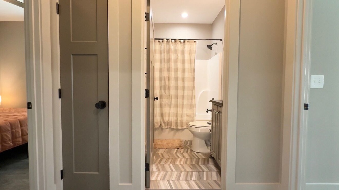 Photo of Bathroom in Rainsville
