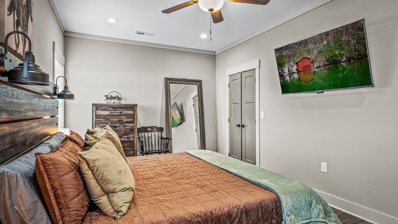 Photo of Bedroom in Rainsville