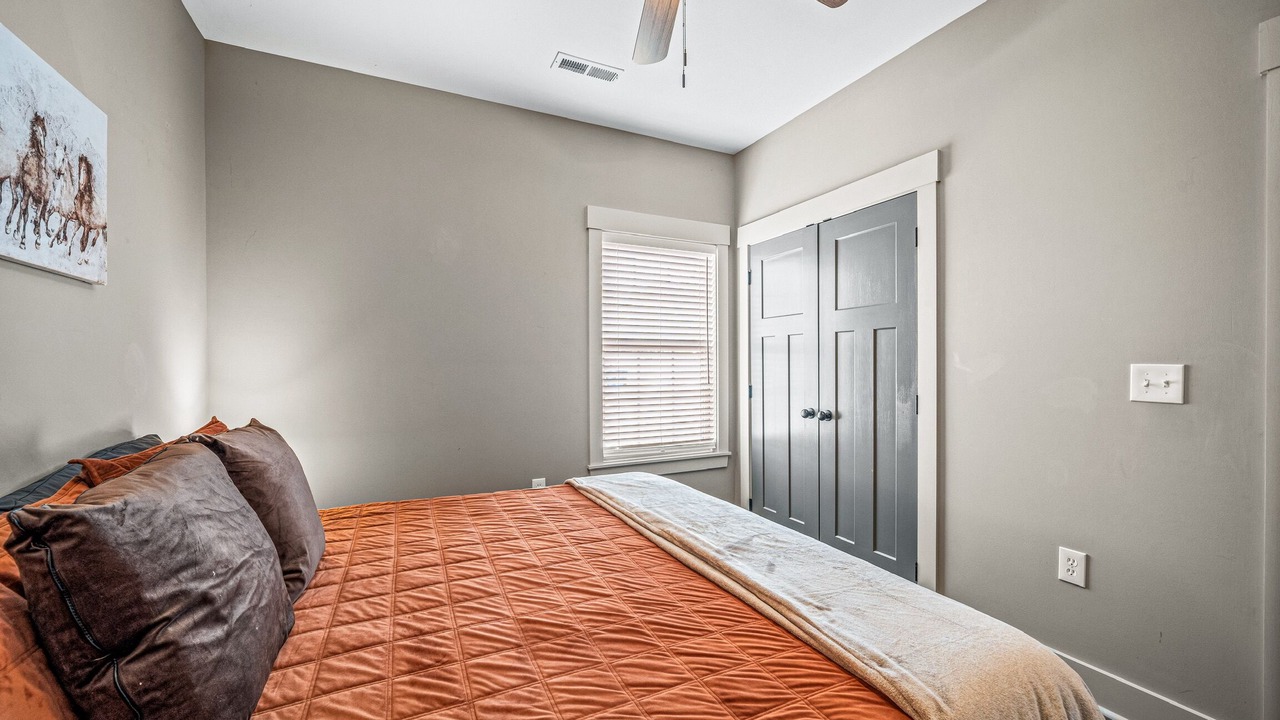 Photo of Bedroom in Rainsville
