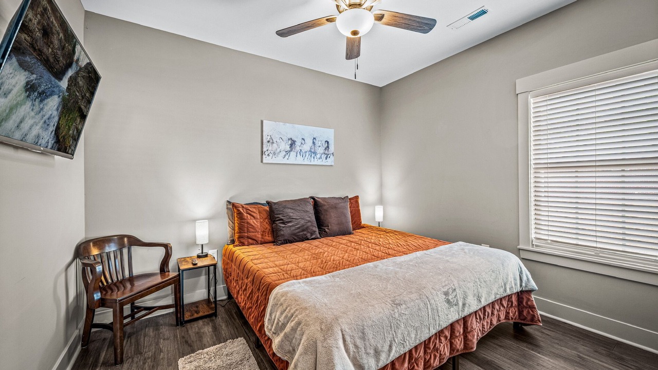 Photo of Bedroom in Rainsville