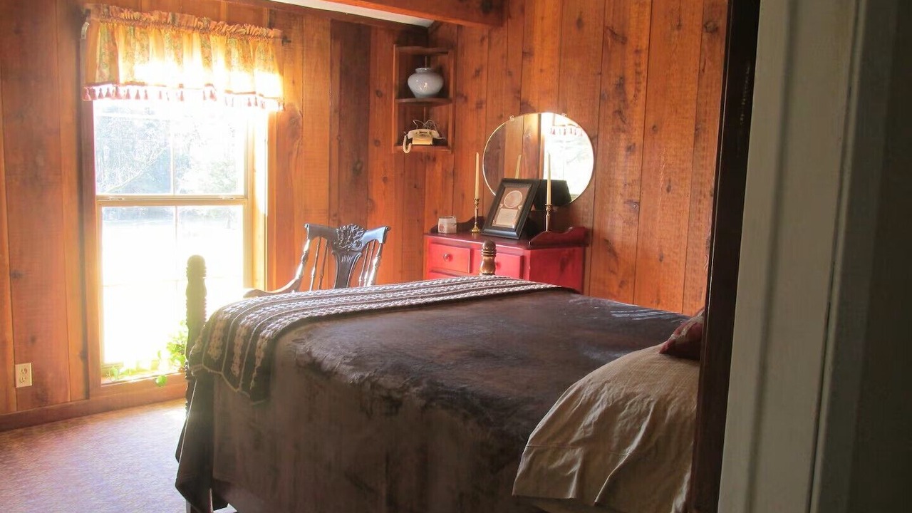Photo of Bedroom in Collinsville
