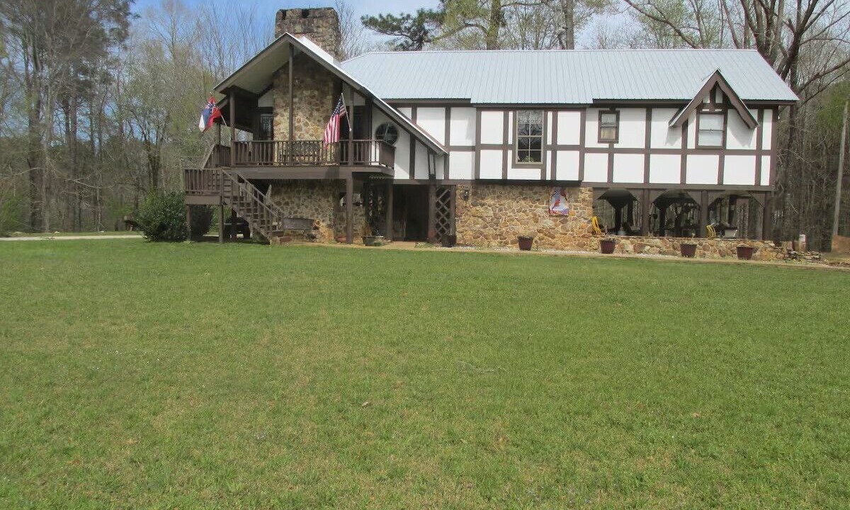 Photo of Outdoor in Collinsville