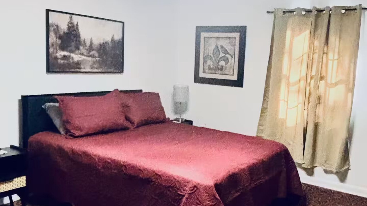 Photo of Bedroom in Alexandria