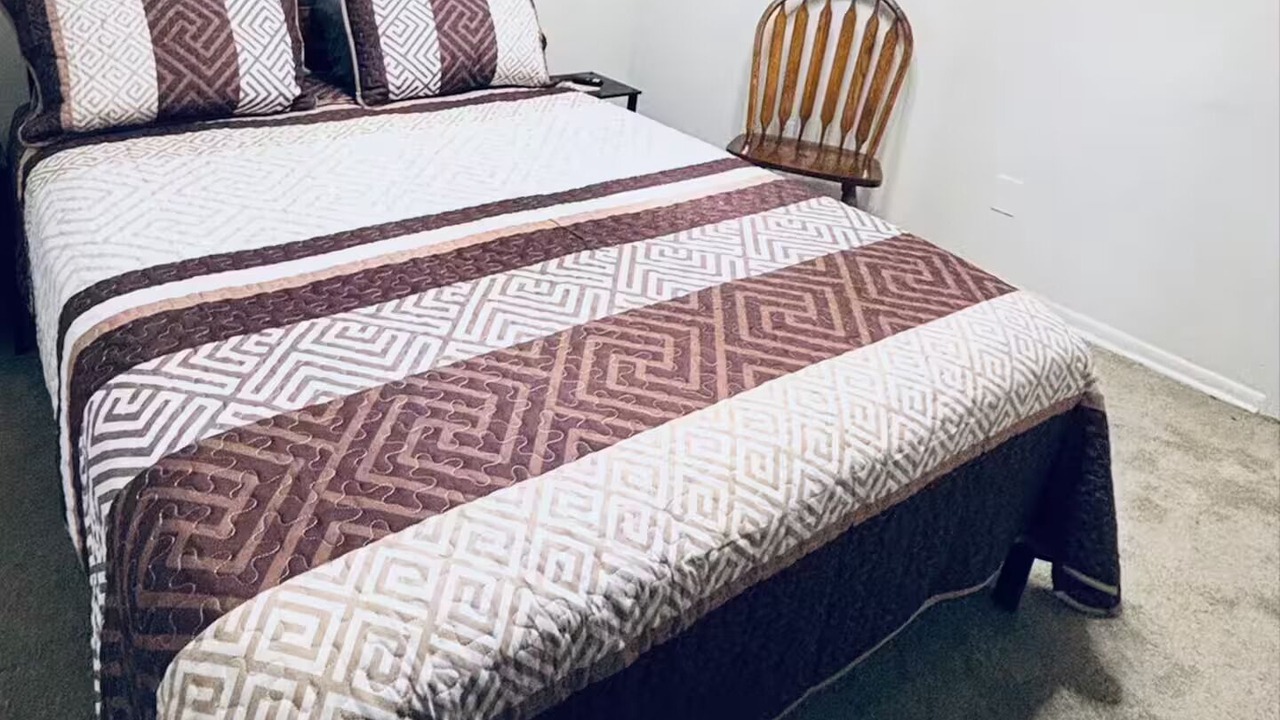 Photo of Bedroom in Alexandria