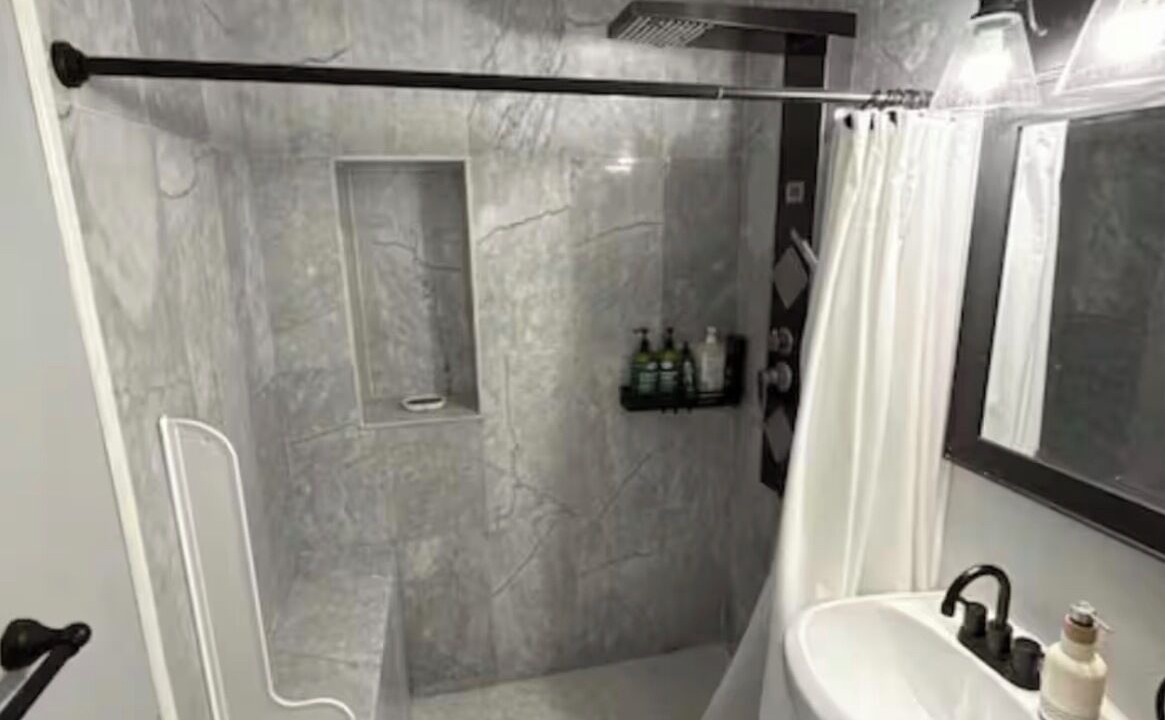 Photo of Bathroom in South Westshore