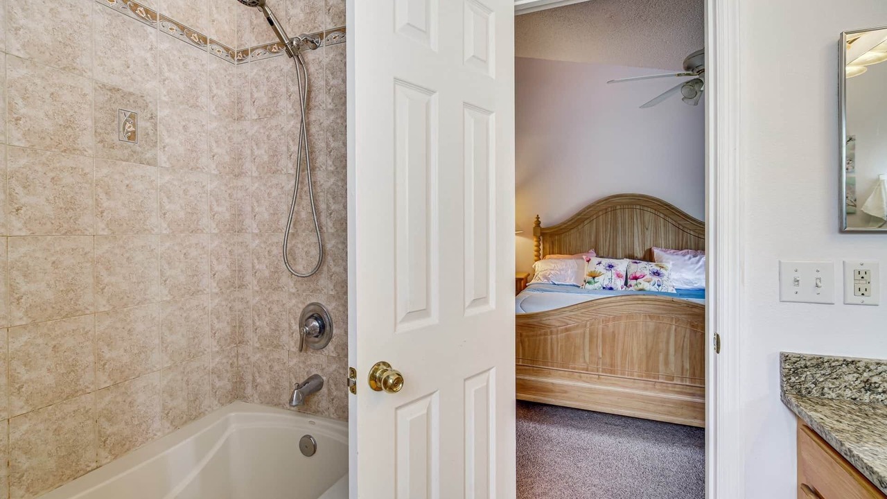 Photo of Bathroom in Port Malabar