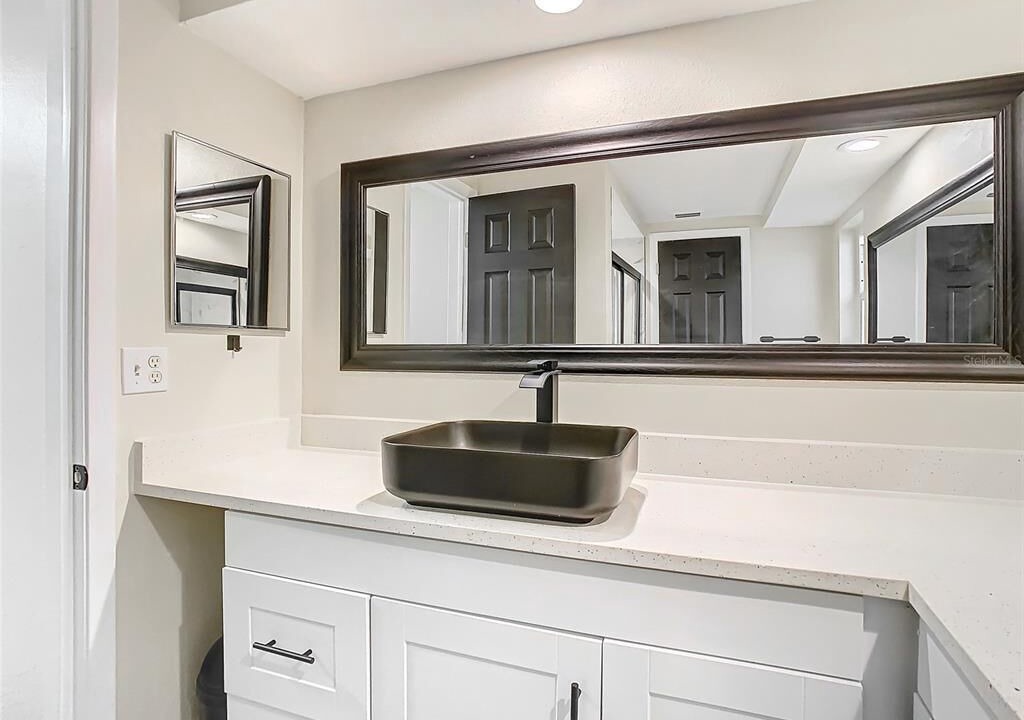 Photo of Bathroom in Regency Park